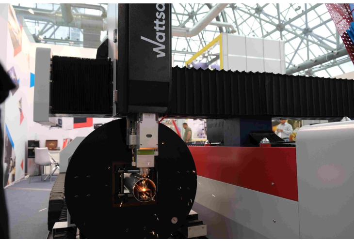 Превью 5 к Лазерный станок по металлу для резки труб WATTSAN 1530S ROTATORY 1000 Вт Maxphotonics