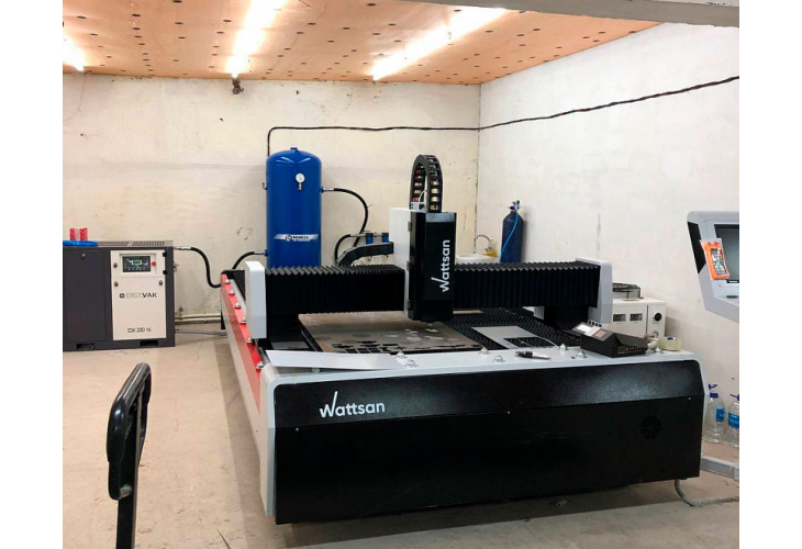 Превью 4 к Лазерный станок по металлу Wattsan 1530E 1500 Вт IPG