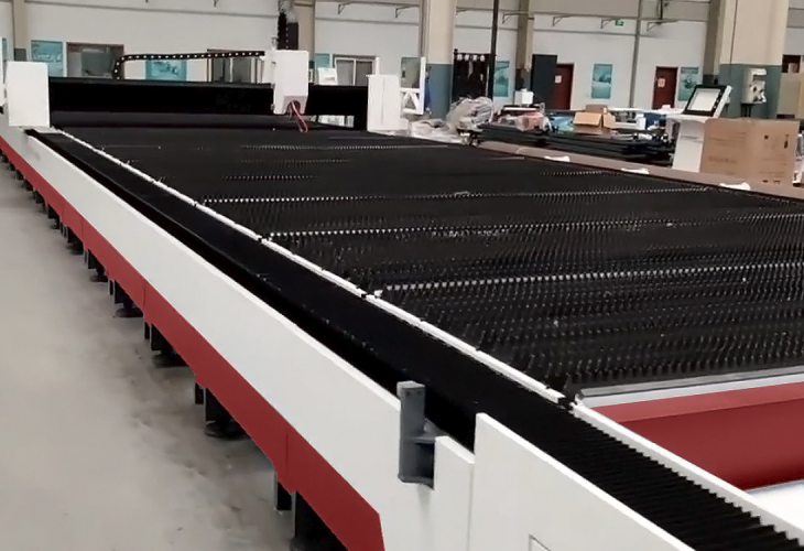 Превью 2 к Широкоформатный лазерный станок Wattsan Large 3216 30 кВт IPG