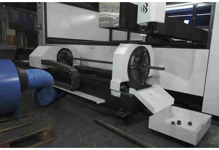 Превью 13 к Лазерный станок по металлу WATTSAN 1530S TABLECHANGE ROTATOTY CABINE 2000 Вт Maxphotonics