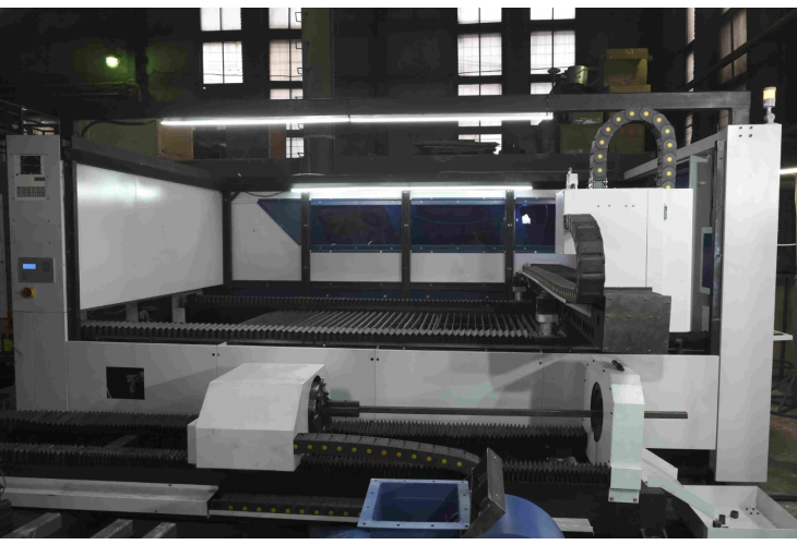 Превью 15 к Лазерный станок по металлу WATTSAN 1530S TABLECHANGE ROTATOTY CABINE 4000 Вт Maxphotonics