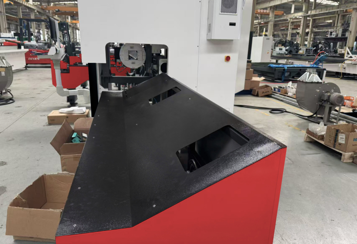 Превью 5 к Лазерный труборез Wattsan Core 6 м 2 кВт IPG