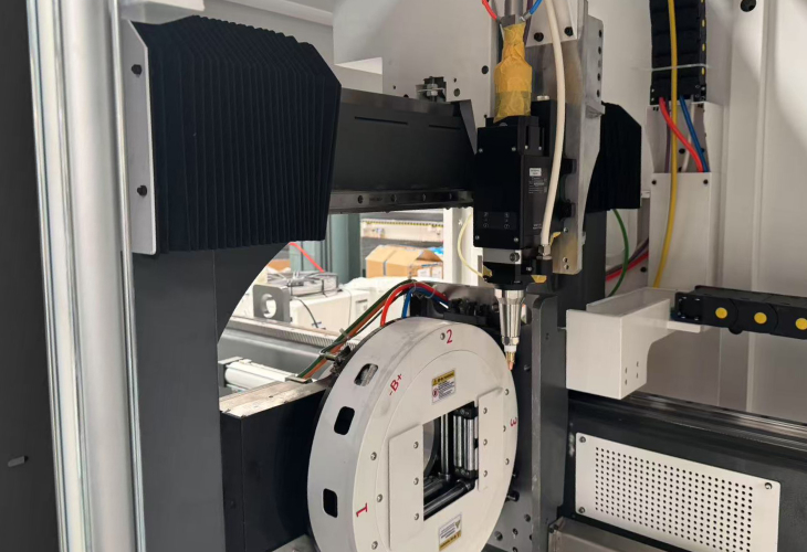 Превью 2 к Лазерный труборез Wattsan Nova 9 м 12 кВт Raycus