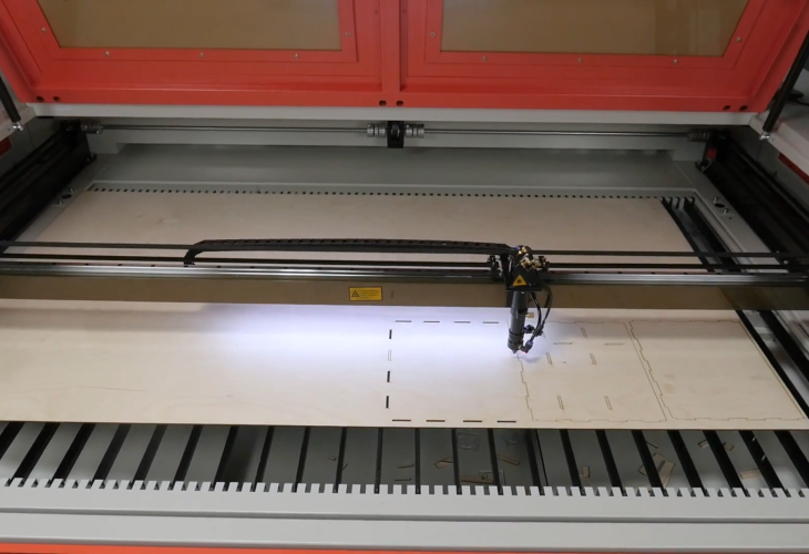 Превью 3 к Лазерный станок WATTSAN 1610 LT — Подъёмный стол 110 Вт Reci W4