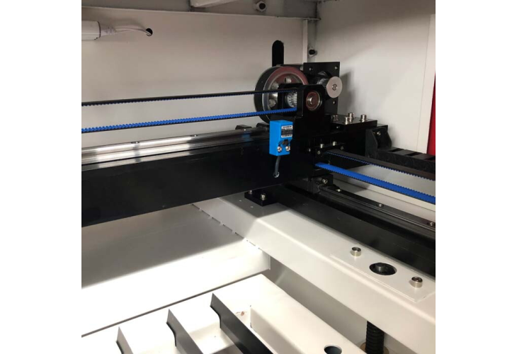 Превью 11 к Лазерный станок ZERDER ACE 1610 110 Вт Reci W4