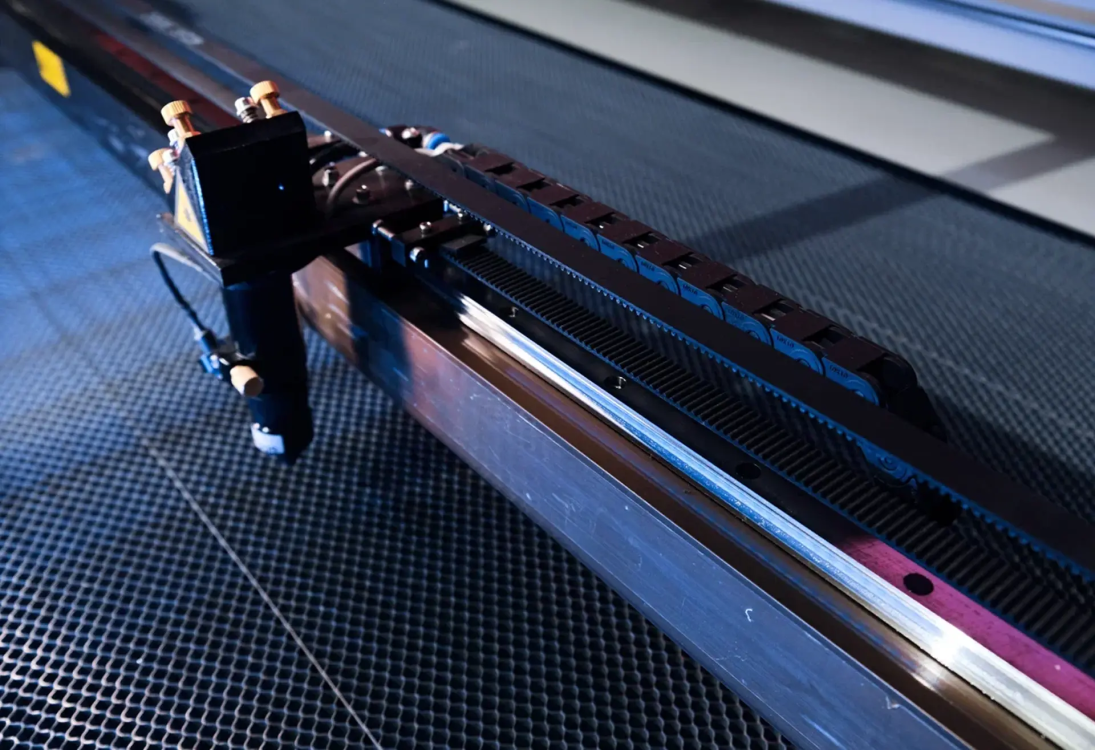 Превью 4 к Лазерный станок WATTSAN 1830 CONVEYER 110 Вт Lasea F4